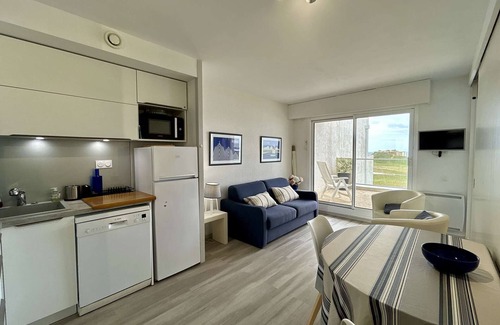 Royan Apartamento | Apartamento con terraza, vista al océano y aparcamiento en Royan