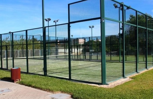 Les Deveses Apartamento | Apartamento de dos dormitorios en urbanización con pista padel.