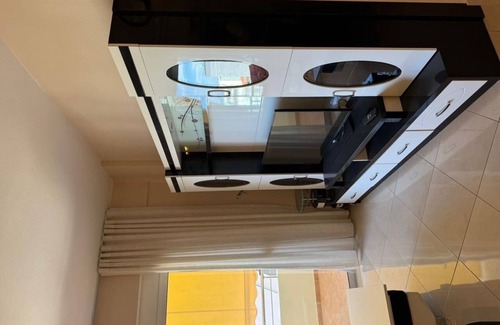 Kodrra Apartamento | Apartment with two bedrooms, one with a double bed and one with two beds