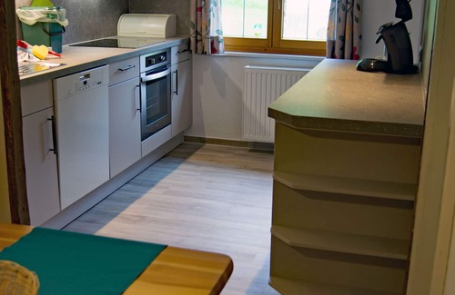 Hirschegg Apartamento | Alquiler-mit Garten-und Bergblick-Terraza-Baño Privado