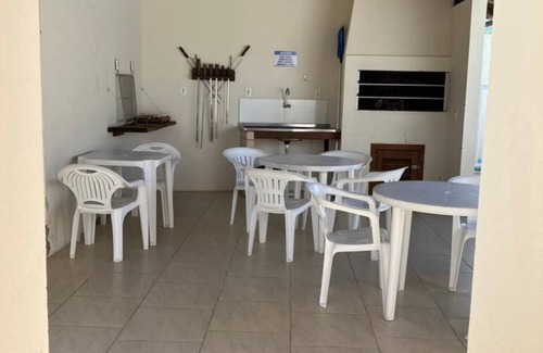 Barra de Ibiraquera Apartamento | Departamento con dos suites a dos cuadras del mar y tres cuadras de la laguna