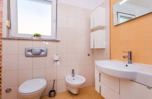 Volosko Apartamento | Apartamento con hidromasaje, vista al mar, estacionamiento, internet, se admiten mascotas