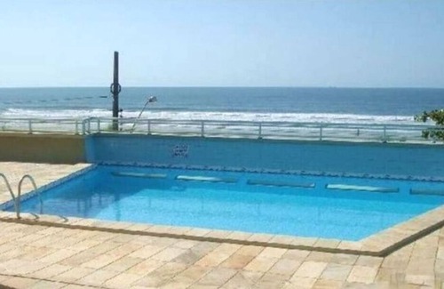 Caioba Apartamento | Apto c Wi-Fi a beira-mar Praia Brava, Caiobá/PR