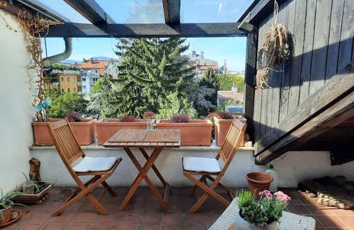 Grinzing Apartamento | Apartamento 'Wohnen In Wien' con terraza privada y Wi-Fi