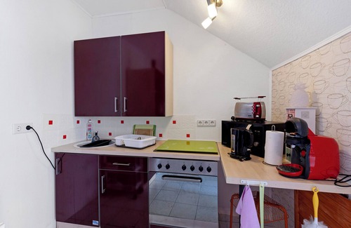 Querfurt Apartamento | Apartamento 'Wohnung Im Hinterhof' con jardín privado y Wi-Fi