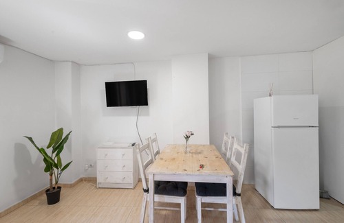 Centre Historic de Manresa Apartamento | Apartamento 'Wonderful Loft Centre' con balcón, Wi-Fi y aire acondicionado