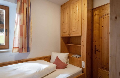 Auffach Apartamento | Apartment "Wood Anemone" - Haus Rosenheim