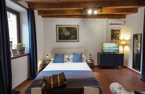 Peschiera del Garda City Centre Apartamento | Apartment 'Xenia 19' with Wi-Fi and Air Conditioning