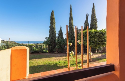 Casares Apartamento | Apartamento 'Yohannsanae Regione' con vistas al mar, Wi-Fi y aire acondicionado