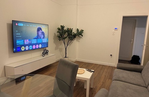 Yutz Apartamento | Apartment, Yutz