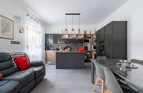 Arbatax Apartamento | Apartamento 'Zinnias' con balcón, Wi-Fi y aire acondicionado