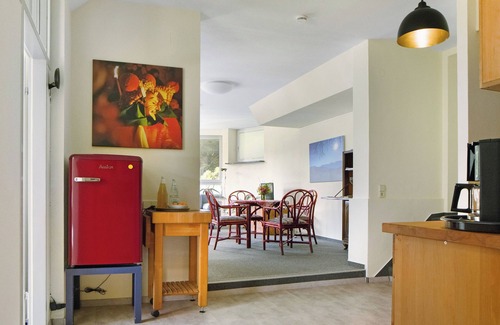 Elzach Apartamento | Apartamento 'Zum Goldenen Kopf' con jardín privado y Wi-Fi
