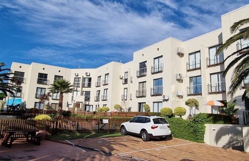 Gordon's Bay Apartamento | Apartment18 Lifestyle- Gordons Bay Beachfront