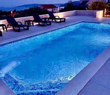 Seget Vranjica Apartamento | Apartments ŽAJA