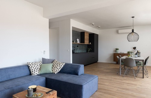 Gruz Apartamento | Apartments aMare - Three Bedroom Apartment with Balcony and Sea View