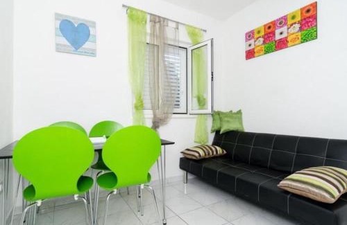 Kobas Apartamento | Apartments Ammos - One Bedroom Apartment with Shared Terrace and Sea View Veliki