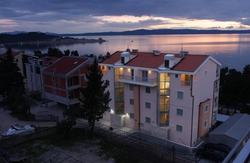 Ratac Apartamento | Apartments and Rooms Residence Simic (115691-A2) - Makarska
