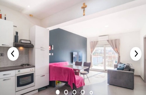 Mejasi Apartamento | Apartments Andrea - Three Bedroom Apartment with Shared Swimming Pool