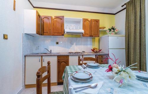 Sibinj Krmpotski Apartamento | Apartments Anita