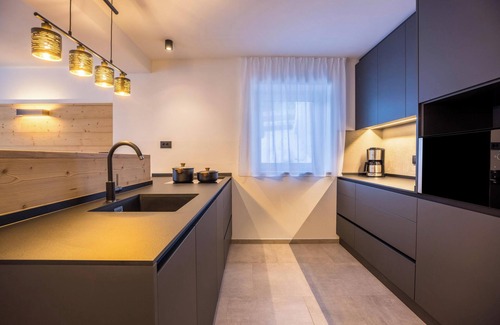 Mareo Apartamento | Apartamentos "Armeri Black Dolomites" con vistas a la montaña, terraza y Wi-Fi