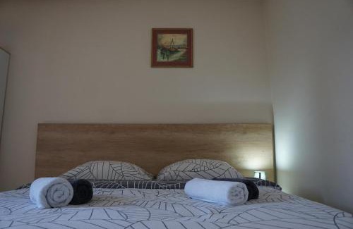 Uzice Apartamento | Apartments Bella