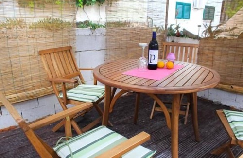 Cove Osibova (Milna) Apartamento | Apartamentos Brac Osibova - Apartamento de 1 dormitorio con patio y vistas al mar (A2) - (ST)