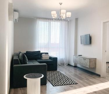 Mukachevo Apartamento | Apartments Domovik Трьохкімнатна квартира , Миру 11 с кв 19