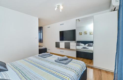 Veli Losinj Apartamento | Apartments Hemetek