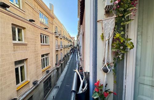 Centro Apartamento | Cozy City Center private flat Puerta Del Sol AC