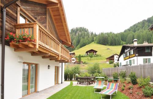 Selva di Val Gardena Apartamento | Apartments Isgla