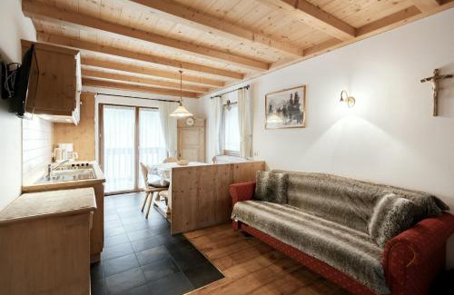 Selva di Val Gardena Apartamento | Apartments Isgla