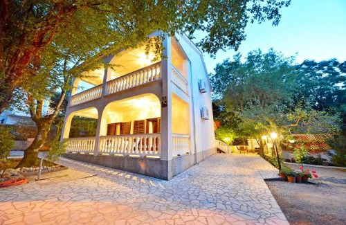 Milcetici Apartamento | Apartments Karmelić