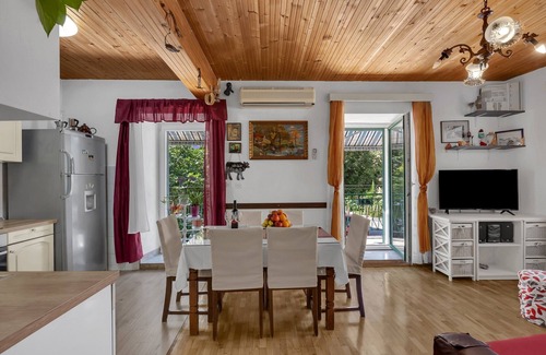 Vrpolje Apartamento | Apartments Kata - Three Bedroom Apartment with Balcony