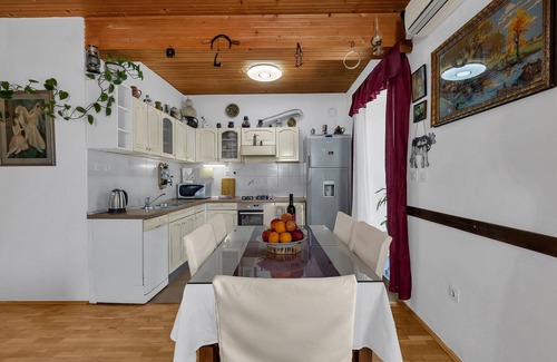 Vrpolje Apartamento | Apartments Kata - Three Bedroom Apartment with Balcony
