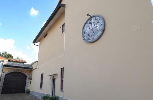 Cardano al Campo Casa | Apartments Le Rondini 3
