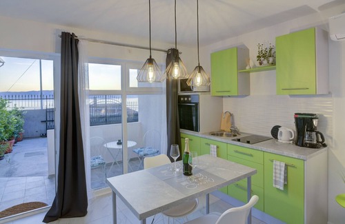 Vratarusa Apartamento | Apartments Luka & Leona - Studio Apartment with Terrace Leona