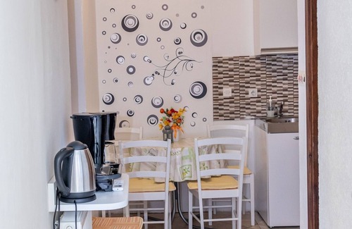 Vratarusa Apartamento | Apartments Luka & Leona - Two Bedroom Apartment with Balcony Luka