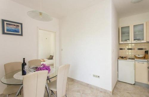 Kolocep Island Apartamento | Apartments Maria Kolo ep - Two Bedroom Apartment with Terrace and Garden View
