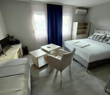 Jagodina Apartamento | Apartments MIMOZA