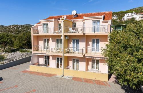Marina Apartamento | Apartments Neve