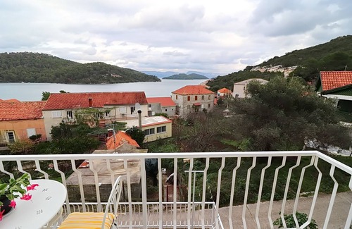 Polace Apartamento | Apartamentos Nodilo - Apartamento Confort de una habitación con balcón y vista al mar (Apt 3)