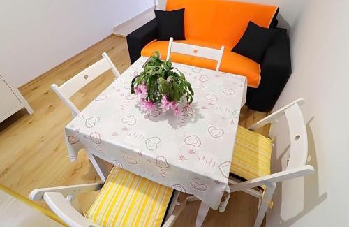 Polace Apartamento | Apartments Nodilo - Comfort One Bedroom Apartment with Balcony and Sea View Apt 3