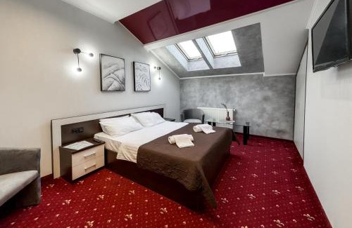 Kosuv Stary Apartamento | Apartments On Zaliznychna 49
