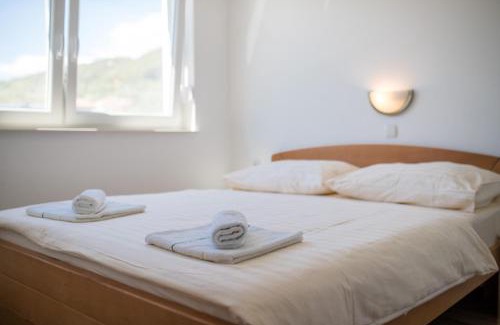 Supetarska Draga Apartamento | Apartments PETRUSIC