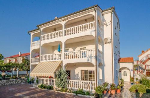 Lopar Apartamento | Apartments Spomenka Zvonko