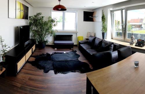 Oberhausen-Sud Apartamento | Apartments- stilvolles 95 qm mit Balkon und Parkplatz