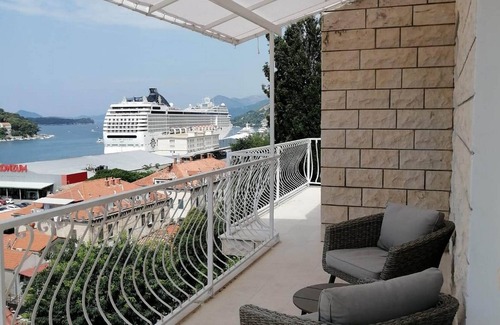 Gruz Apartamento | Apartments Tayra - Superior studio apartment with balcony (BR1)