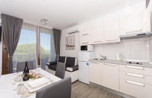 Veliki Drvenik Apartamento | Apartments Villa LA
