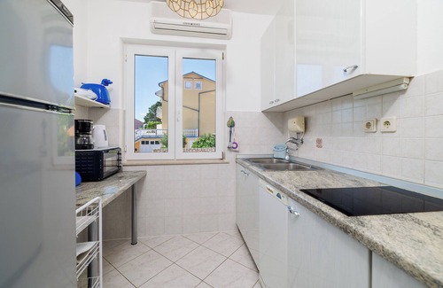 Povile Apartamento | Apartments Villa Mala (100461-A1) - Povile