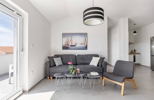 Solin Apartamento | Apartments Villa Salona Sky - Superior Two Bedroom Apartment with Balcony
